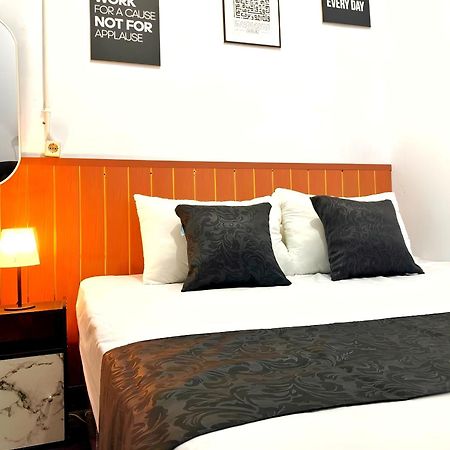 Jogja Day Inn Джок'якарта Екстер'єр фото