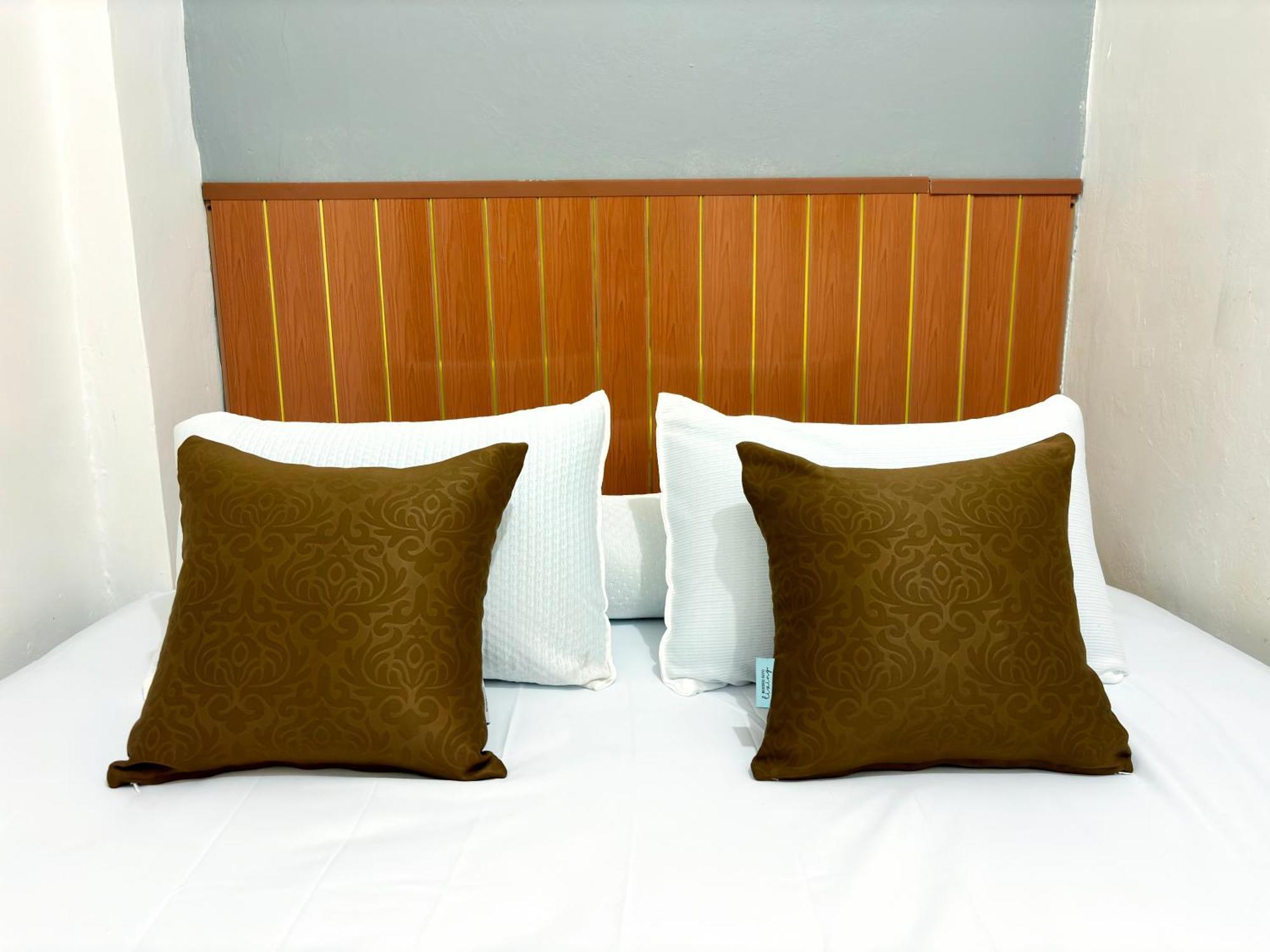 Jogja Day Inn Джок'якарта Екстер'єр фото