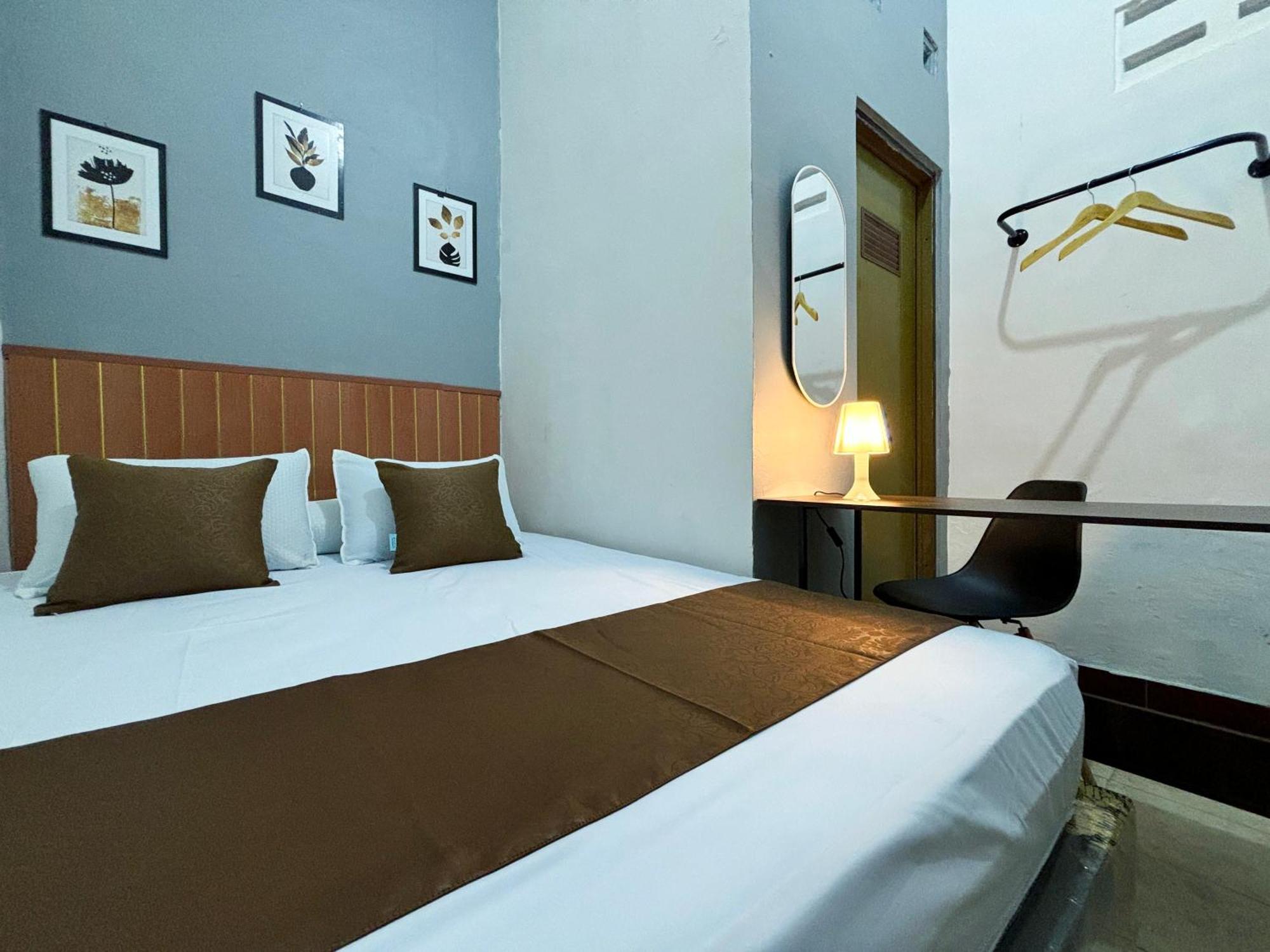 Jogja Day Inn Джок'якарта Екстер'єр фото